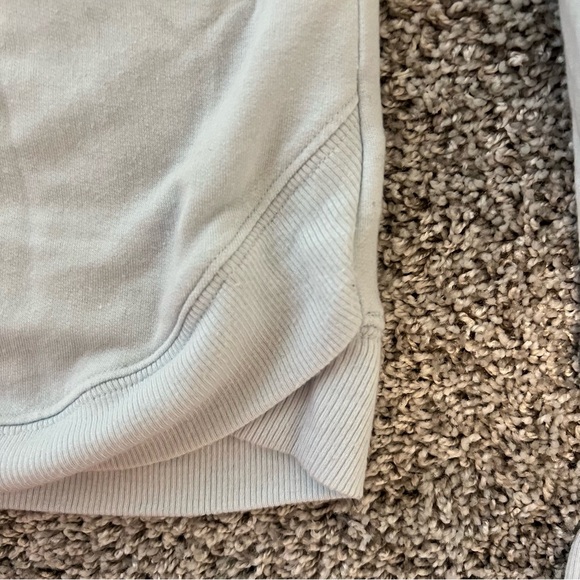 Athleta Crew - Picture 3 of 4